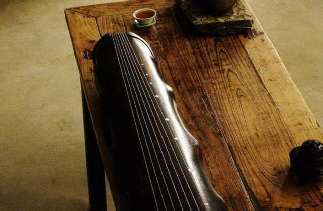 淄博市古琴蕴含的传统文化，一把古琴制备出来要两年的时间